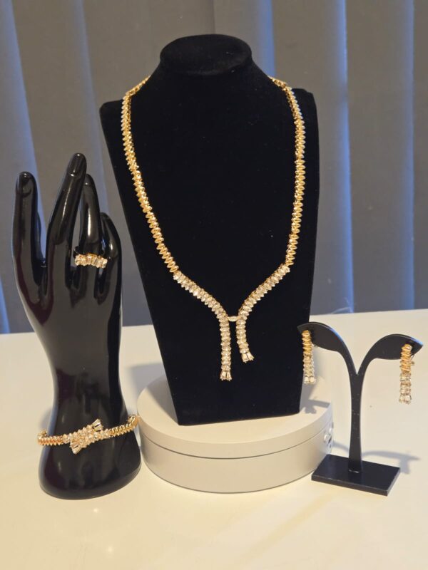 Tie Chain (Set 4)