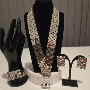 Interlocking Chain (Set 4)