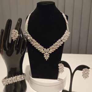 Queen Chain (Set 4)
