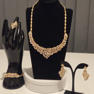 Relic Chain (Set 4)